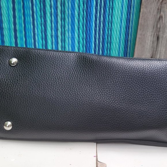 Tignanello Black and Red Leather Bag - Picture 5 of 6